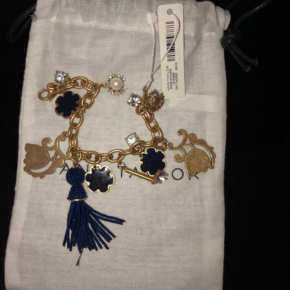 Charm bracelet